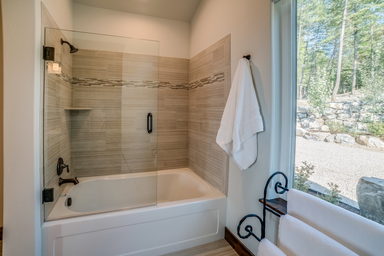 Shower & Tub Installation in Dover Base Housing